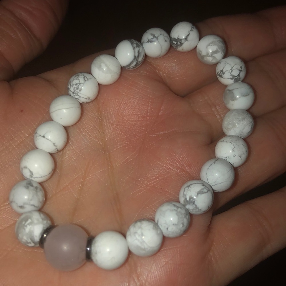 Howlite + Rose Quartz - Picture 2 of 6